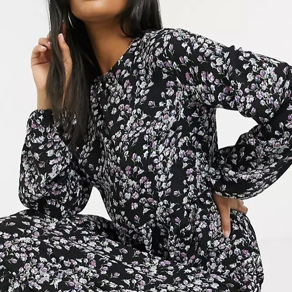 NWT Misguided SMOCK DRESS - Picture 2 of 6